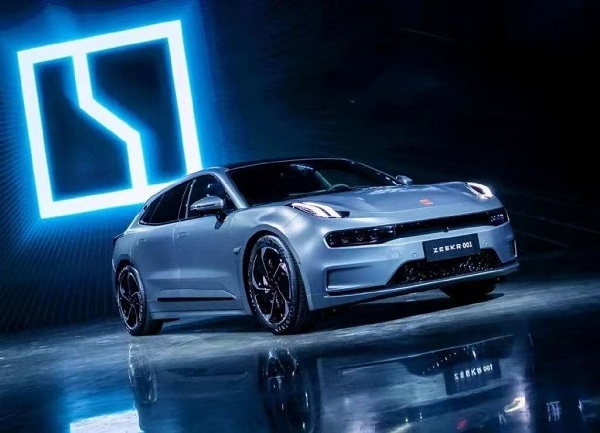 CES дебютінен шөлді жеңіске дейін: Zeekr Таяу Шығысты дауылмен алып жатыр